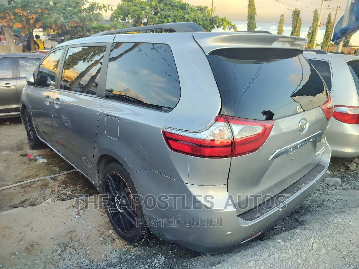 Toyota Sienna 2015 Gray