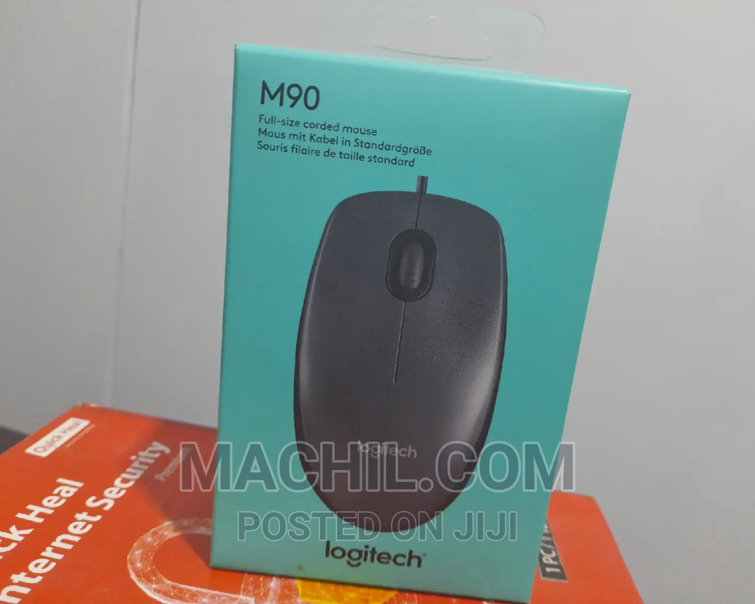 M90 Logitech Mouse