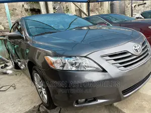 Toyota Camry 2.4 LE 2008 Gray