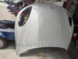 Porsche Macan Bonnet 2020