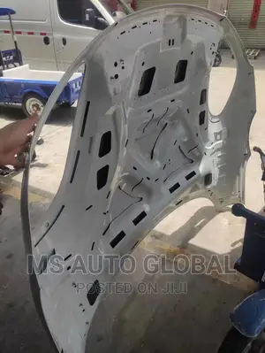 Porsche Macan Bonnet 2020