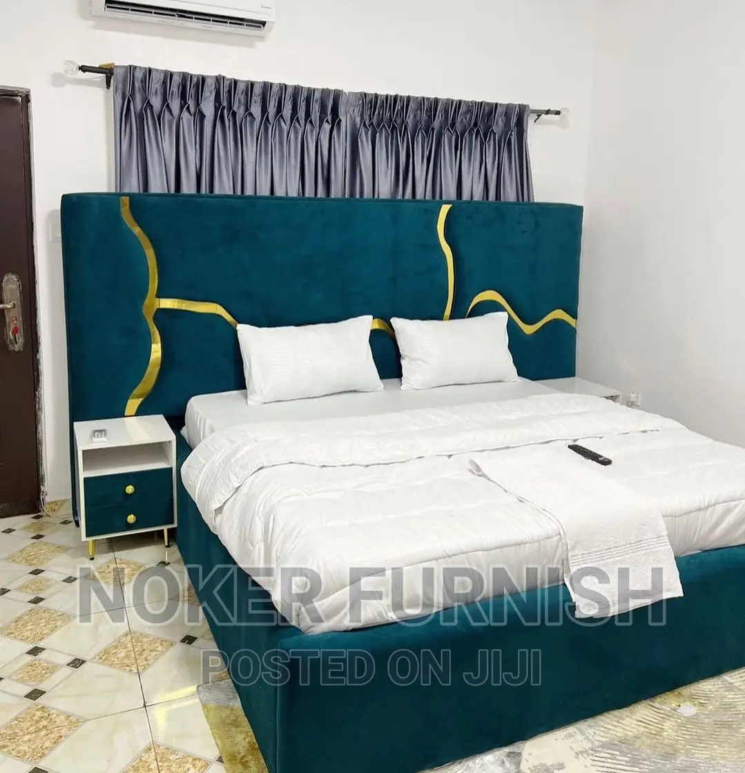 Contemporary Bedrooms Bed's King-Size