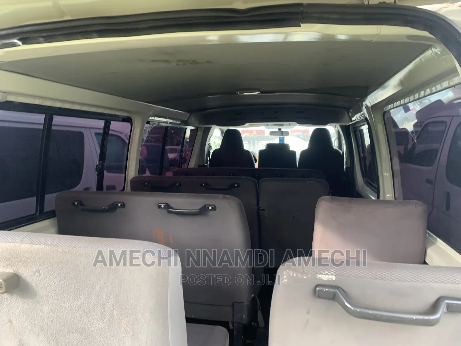 Toyota HiAce 2010 White