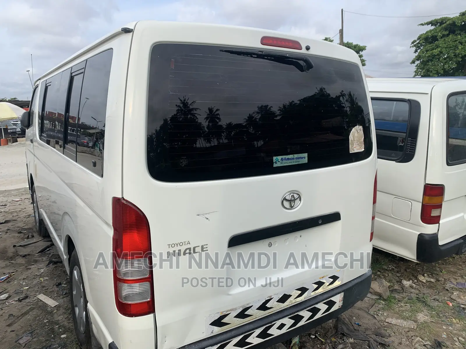 Toyota HiAce 2010 White