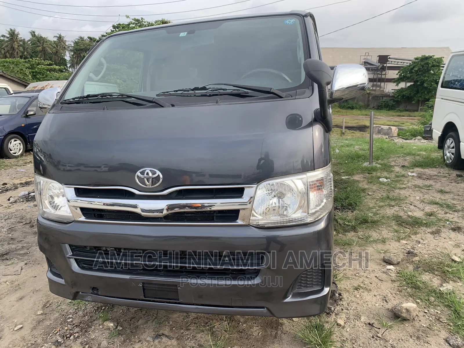 Toyota HiAce 2010 Grey
