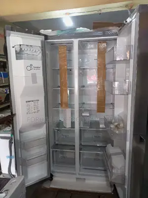 LG Ref. (4-Doors With Water Dispenser Ice Maker)