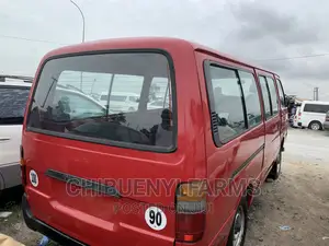 Toyota HiAce 1996 Red