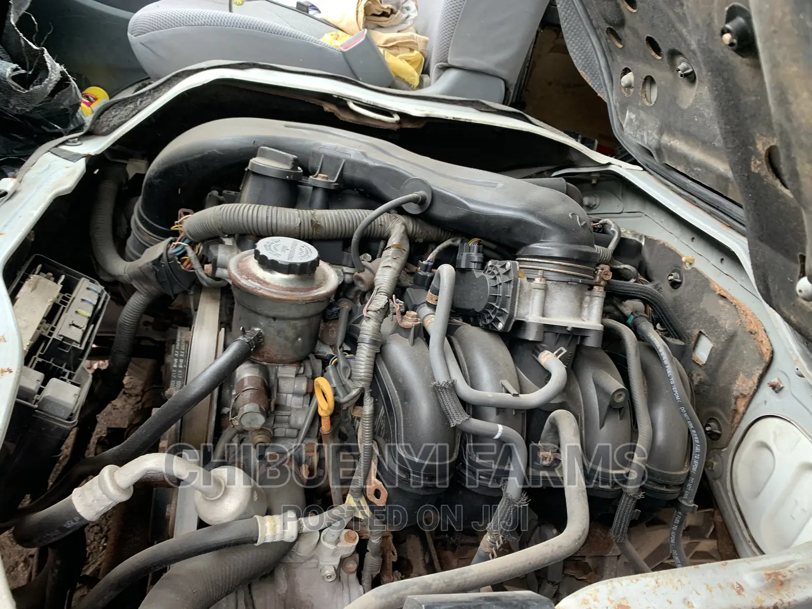 Toyota HiAce 1996 Red