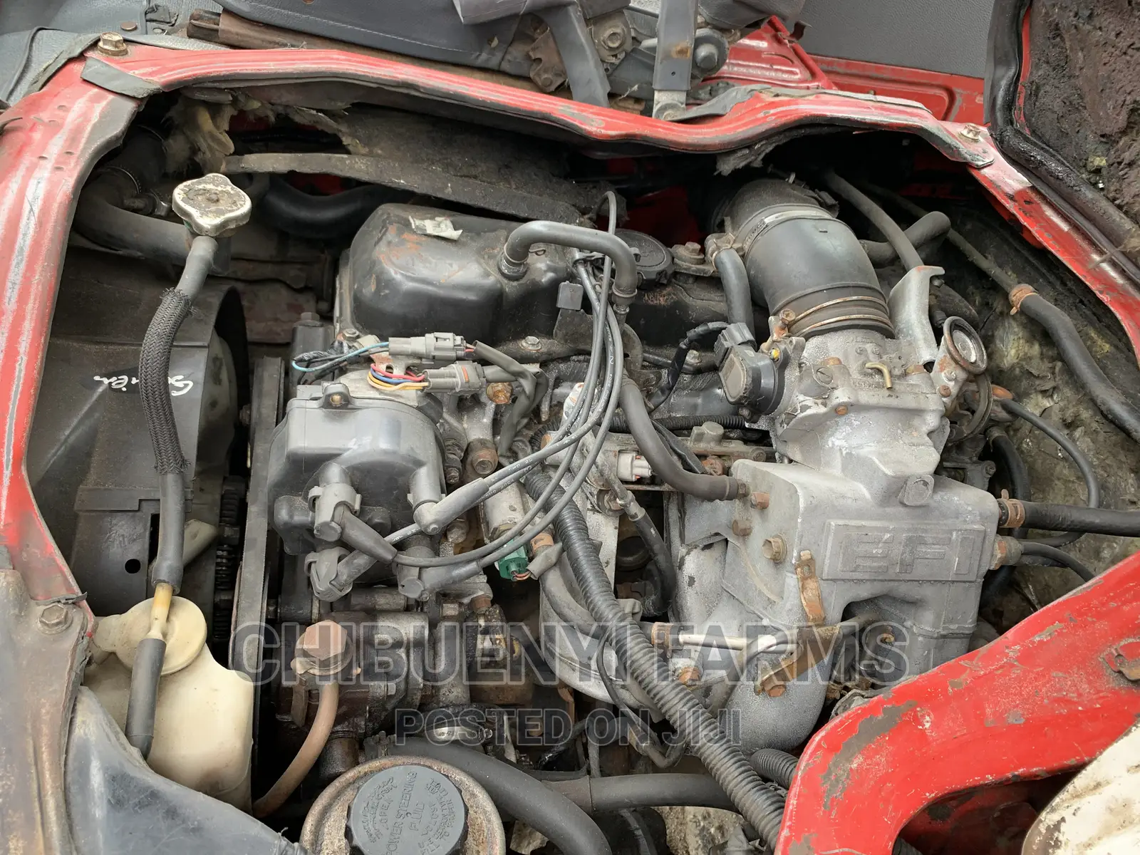 Toyota HiAce 1996 Red