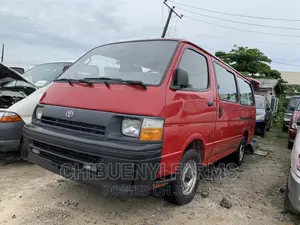 Toyota HiAce 1996 Red