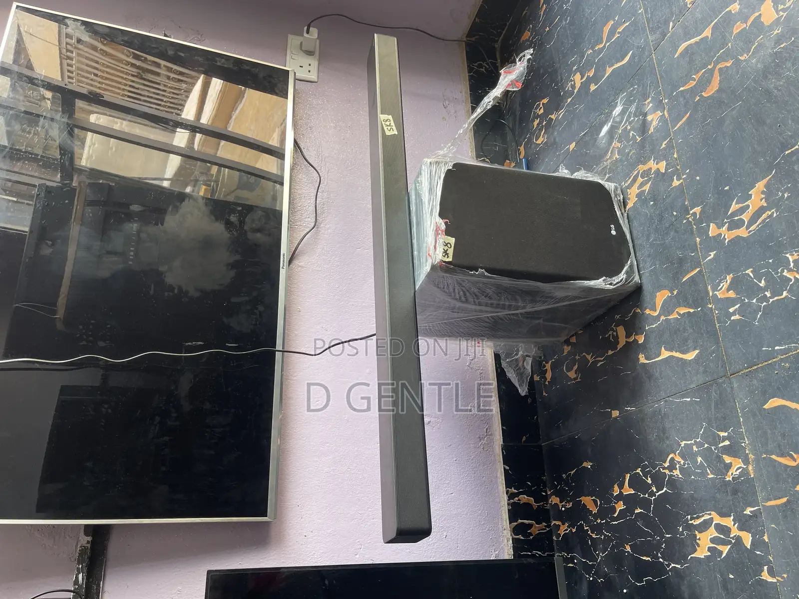 LG Wireless Soundbar With Bluetooth and Clear Voice