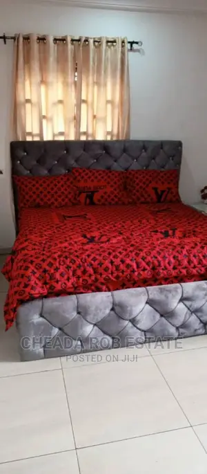 Best Secured 1 Bedroom Apartment Off Peter Odili | Free Wifi