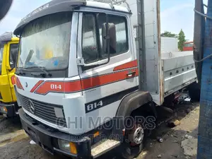 Mercedes Truck 814 Driect German 2011
