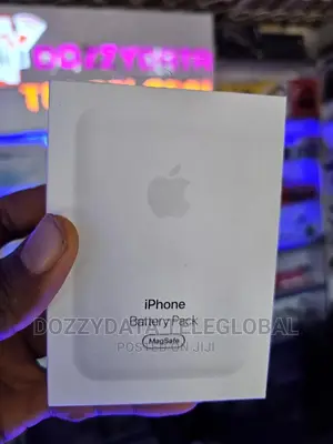 Magnetic Powerbank for iPhones- Wireless Powerbank