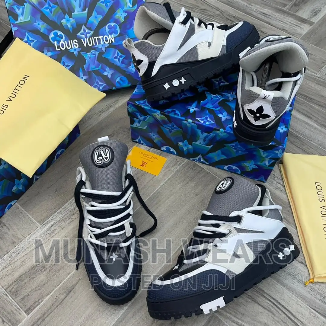 Louis Vuitton Sneakers