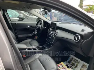 Mercedes-Benz GLA-Class GLA250 4MATIC 4dr SUV AWD (2.0L 4cyl Turbo 7AM)