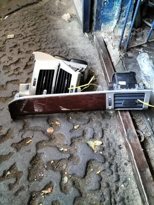 Lexus Lx570 Tokunbo Ac Vent Is Available For Sale .