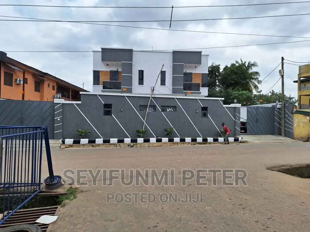 Furnished 4bdrm Duplex in Close To Ojodu, Omole Phase 1 for sale