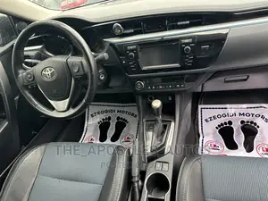 Toyota Corolla 2016 Gray