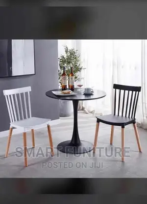 Photo - Imported Quality Round Wooden Top Table With Chairs