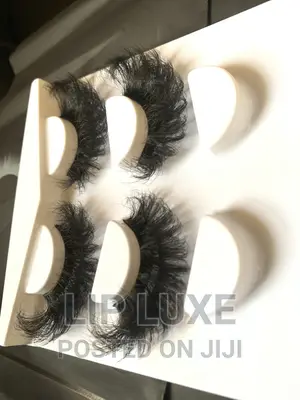 Lash Strip