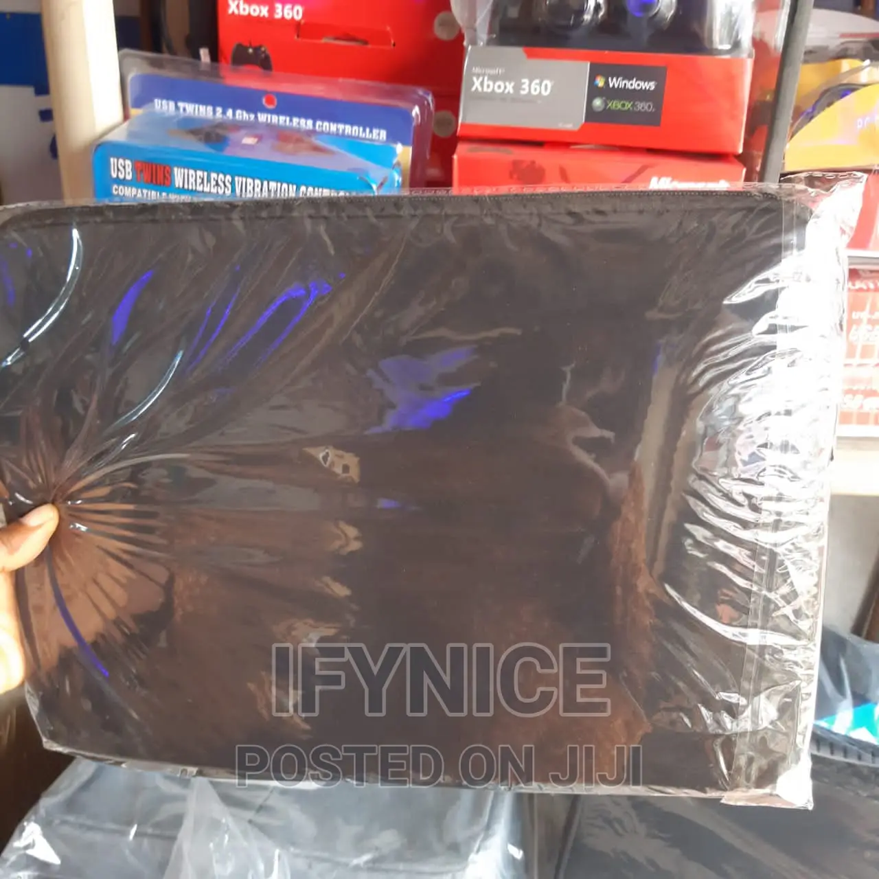 Both Handle and Non Handle Pouch Bag