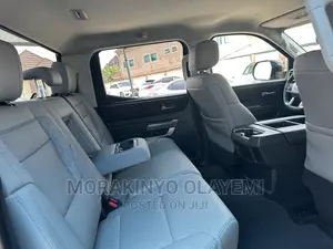 Toyota Tundra 2023 Black