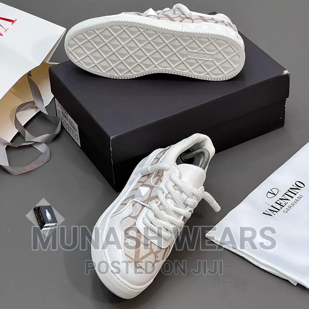 Valentino Sneakers