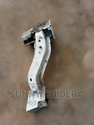GLE Front Chassis R Side Direct