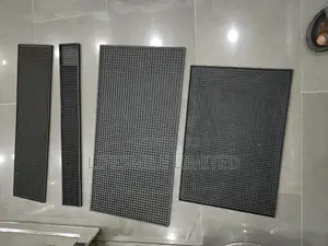 Black Bar Mat