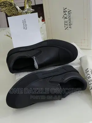 Alexander McQueen Deck Laceless LT Sneakers