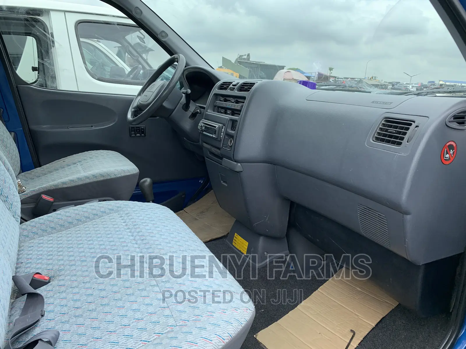 Toyota HiAce 2002 Blue