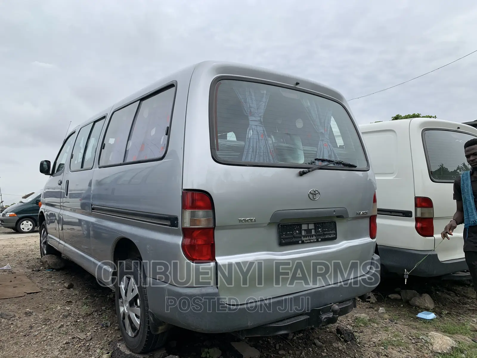 Toyota HiAce 2001 Grey