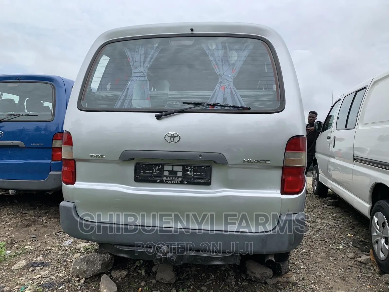Toyota HiAce 2001 Grey