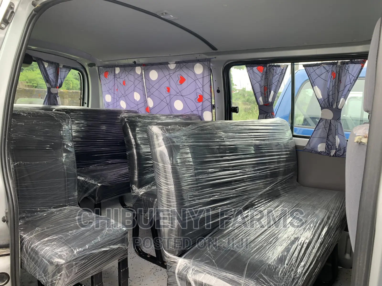 Toyota HiAce 2001 Grey