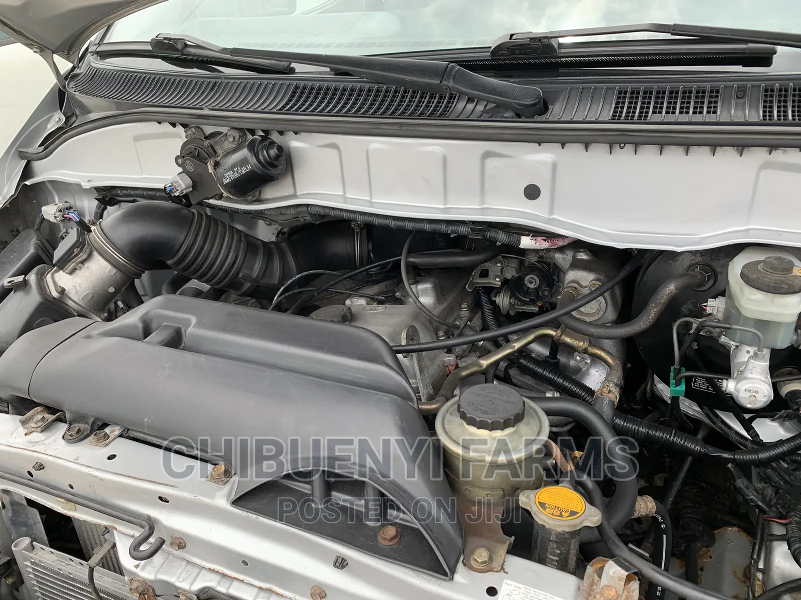 Toyota HiAce 2001 Grey