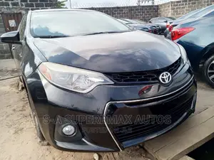 Toyota Corolla 2015 Black