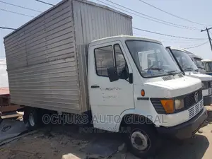 M/Benz Truck Container Body 407 Model
