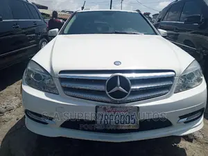 Mercedes-Benz C300 2010 White