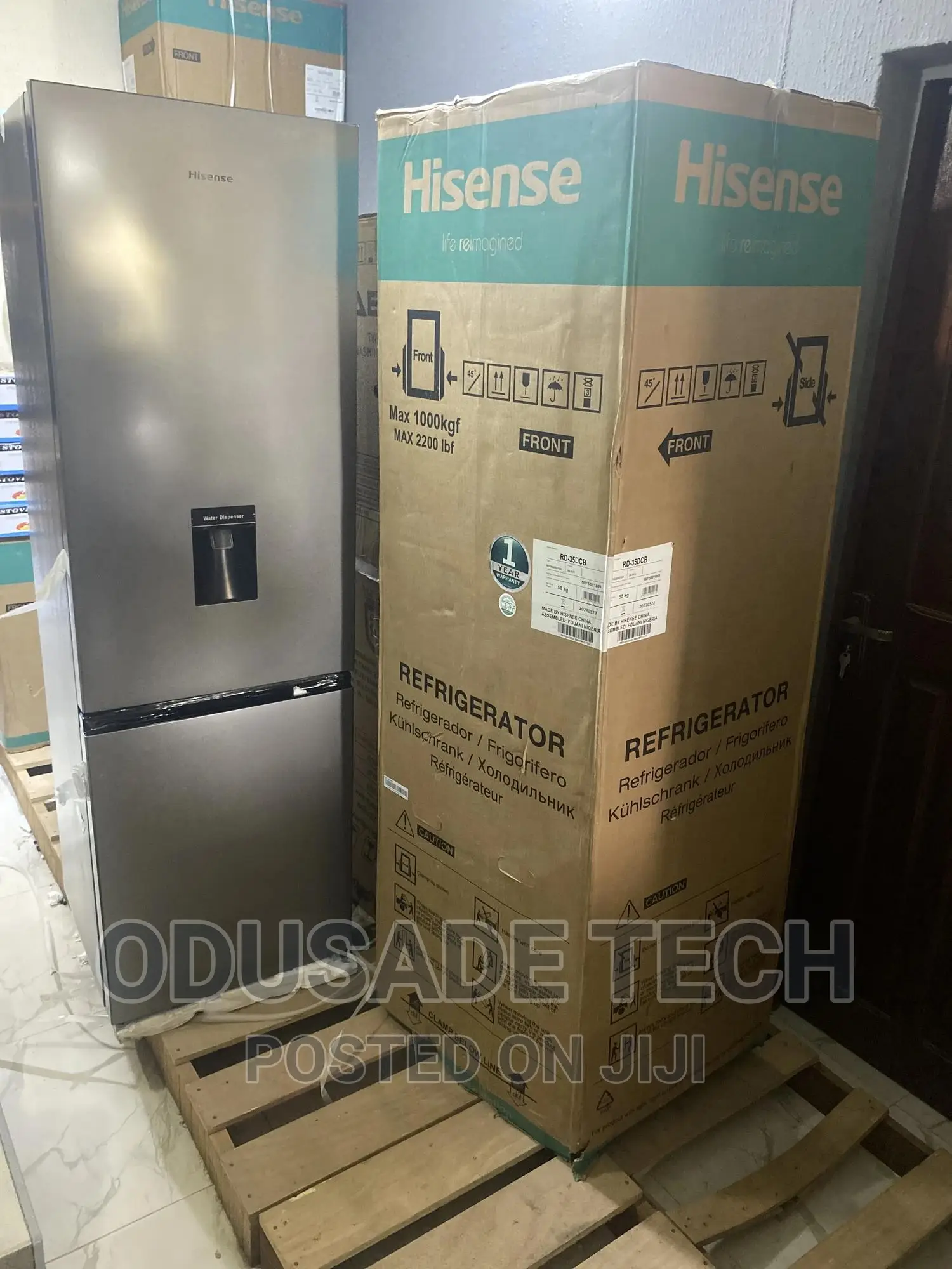 Hisense Ref35dcb-Rd 264L Refrigerator With Water Dispenser