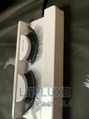 Lash Strip