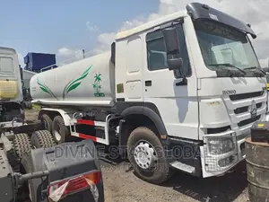 Photo - Water Tanker