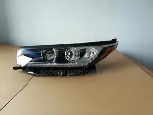 Headlight Toyota Highlander 2018 Model