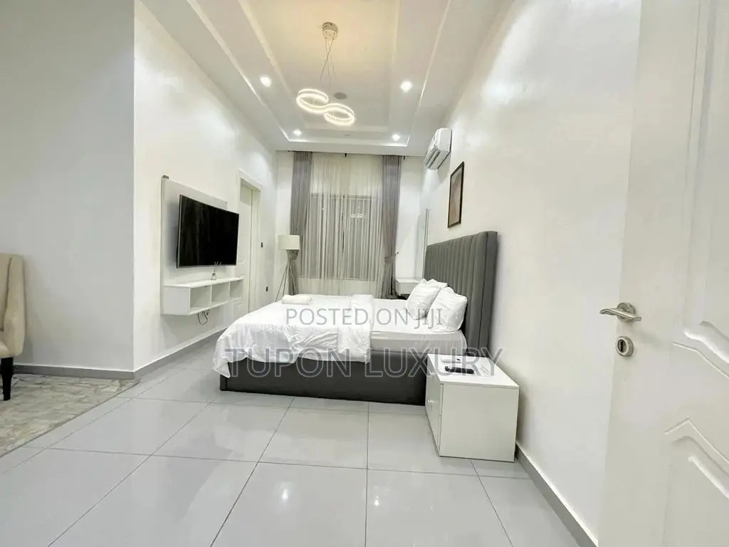 2 Bedrooms Penthouse Waterfront Lekki Phase One