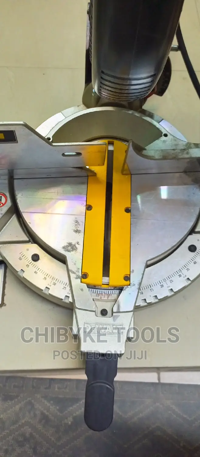 10" (250mm) Dewalt Miter Saw Machine