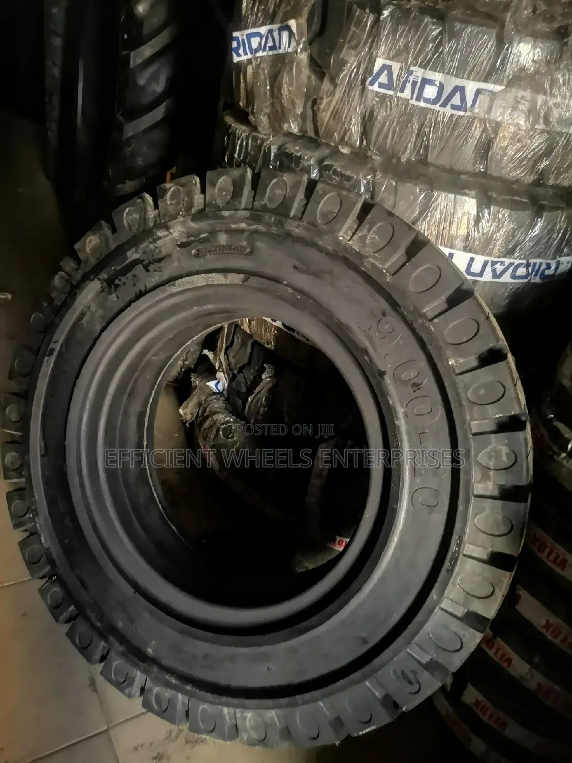 9.00-20 RIDAN Solid Tyre