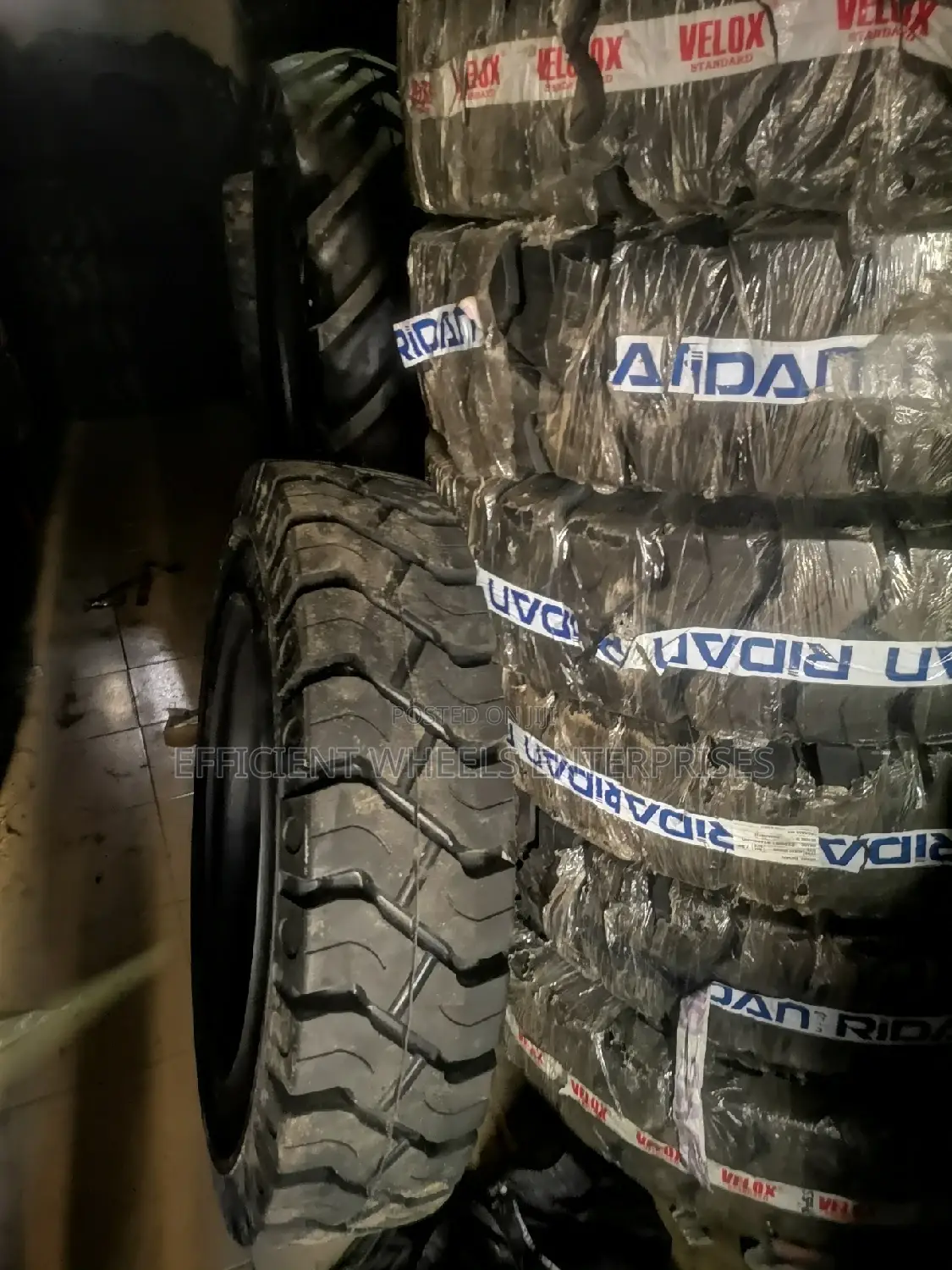 9.00-20 RIDAN Solid Tyre