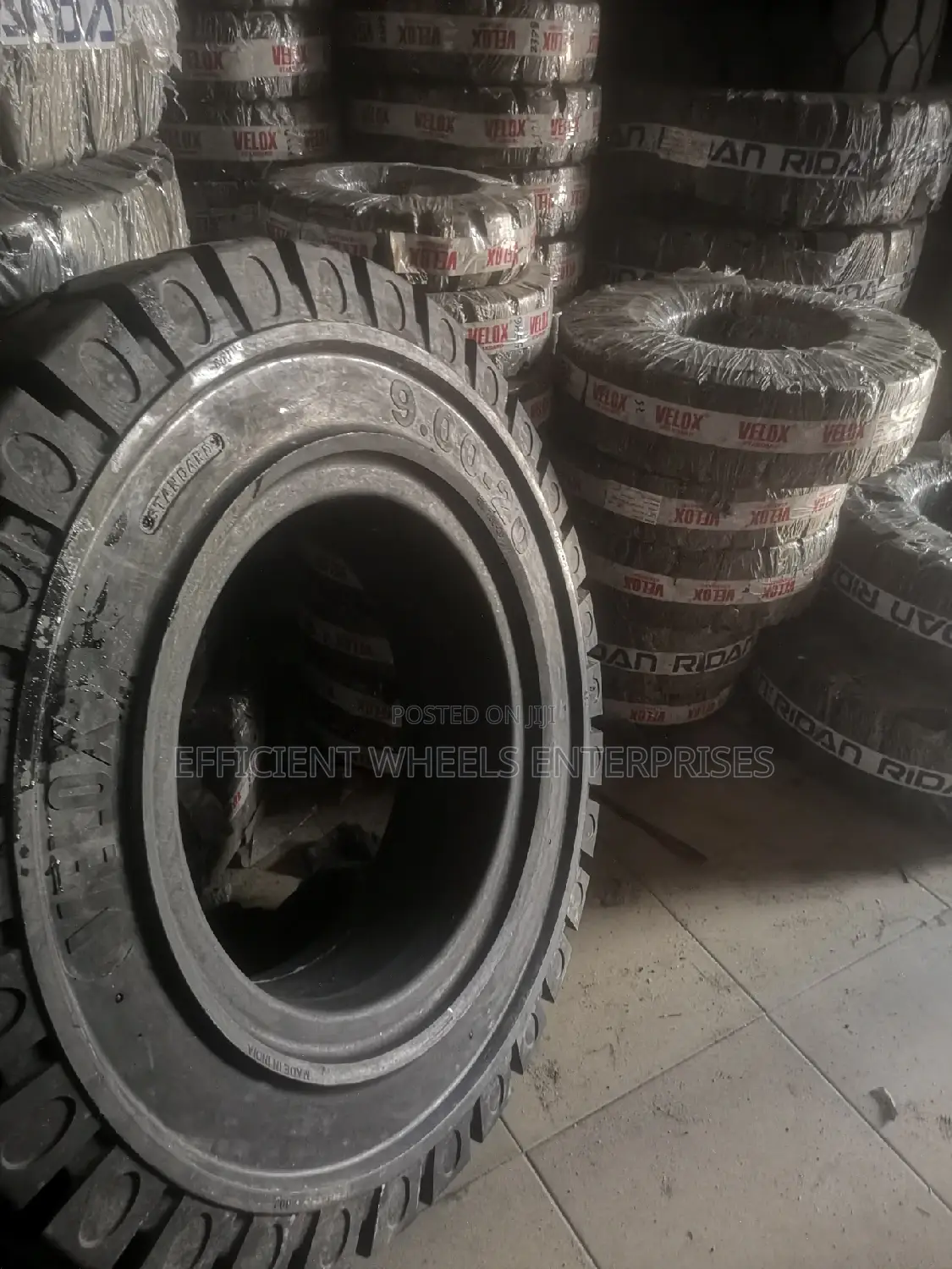9.00-20 RIDAN Solid Tyre