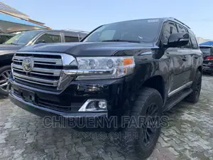 Toyota Land Cruiser 5.7 V8 VXR 2018 Matt Black