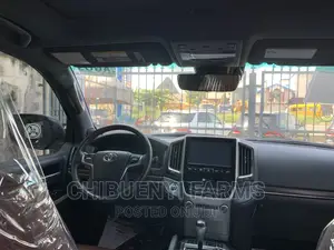 Toyota Land Cruiser 5.7 V8 VXR 2018 Matt Black